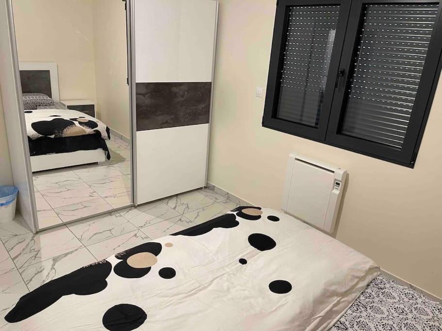 Masion Belle Vue Leilighet Sarcelles Eksteriør bilde